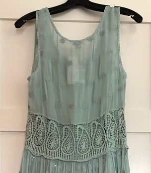 GET OUT AND GO–Wedding Dress Shopping